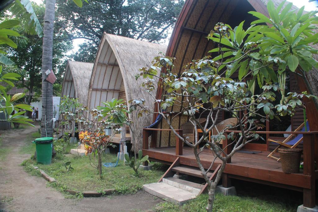 Star Bar And Bungalows Gili Air Zewnętrze zdjęcie