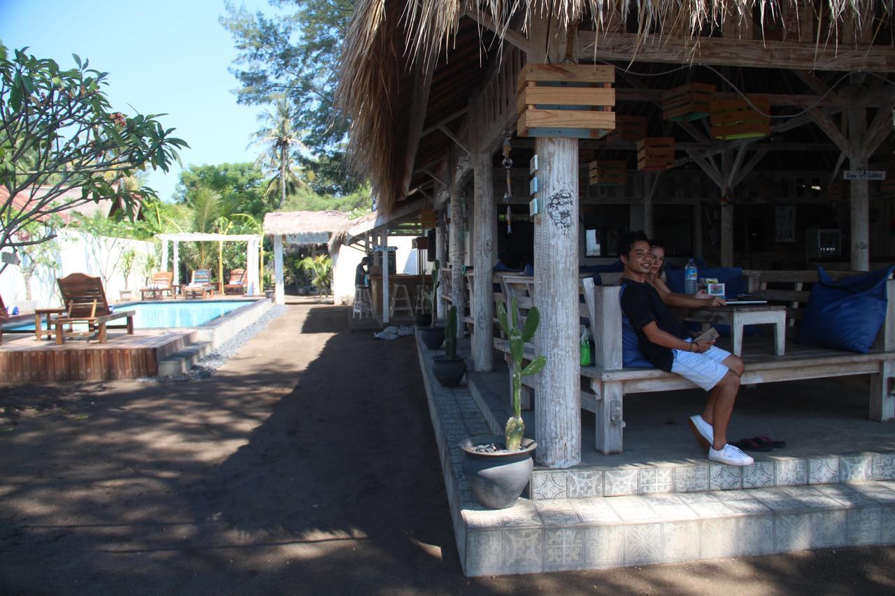 Star Bar And Bungalows Gili Air Zewnętrze zdjęcie